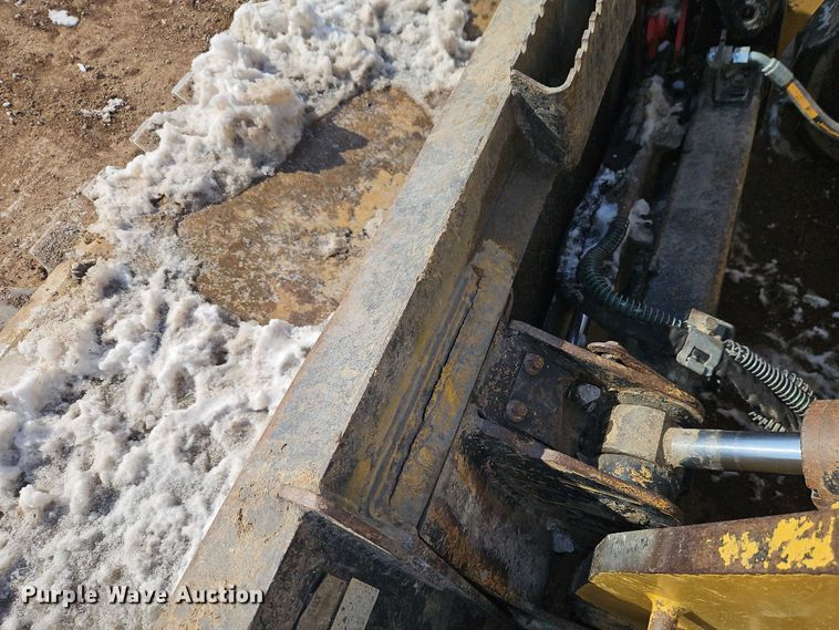 image for item EO4968 2022 Caterpillar 299D3 tracked skid steer loader