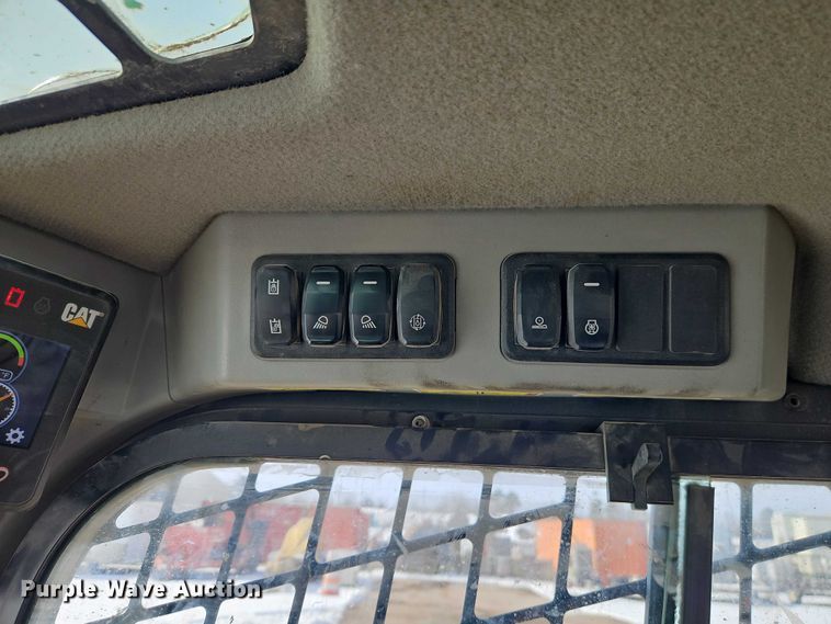 image for item EO4968 2022 Caterpillar 299D3 tracked skid steer loader