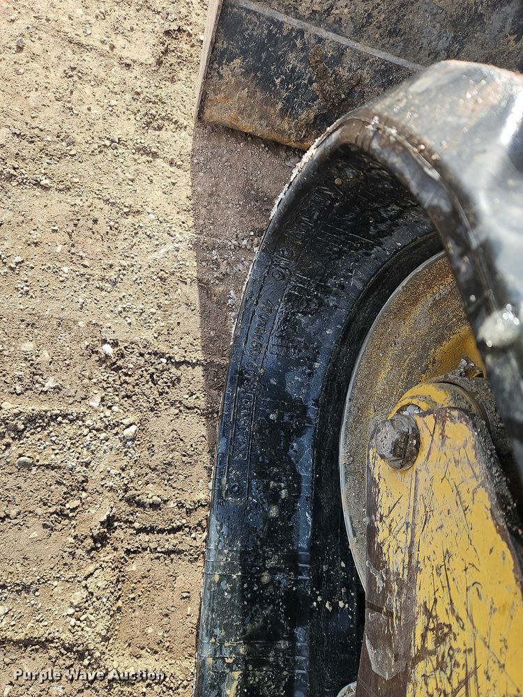 image for item EO4968 2022 Caterpillar 299D3 tracked skid steer loader