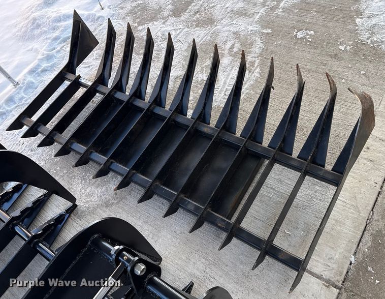 image for item EP2865 77