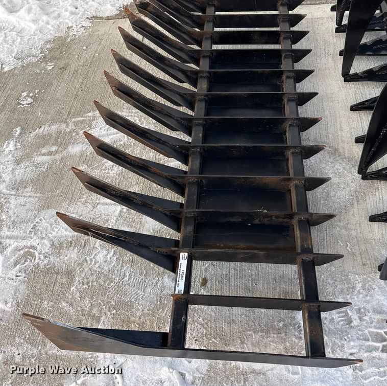 image for item EP2865 77