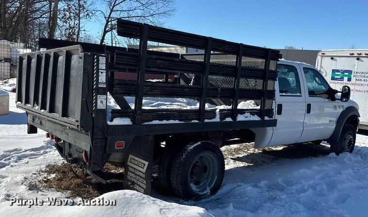 image for item ER0397 2005 Ford F450 Super Duty XL Crew Cab flatbed pickup truck