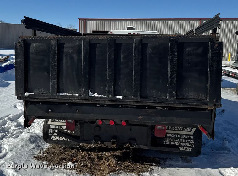 image for item ER0397 2005 Ford F450 Super Duty XL Crew Cab flatbed pickup truck