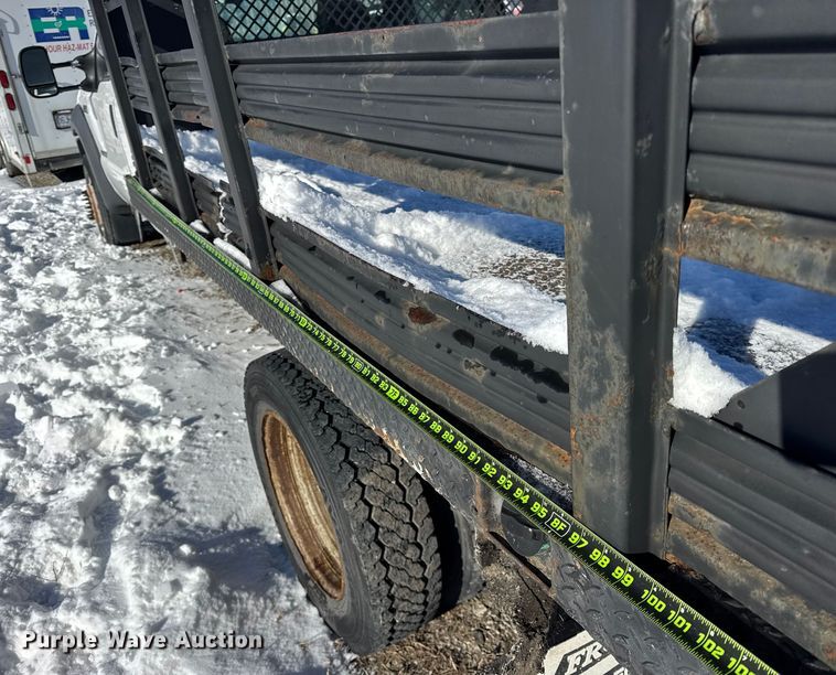 image for item ER0397 2005 Ford F450 Super Duty XL Crew Cab flatbed pickup truck