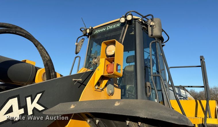 image for item ES5696 2014 John Deere 824K wheel loader