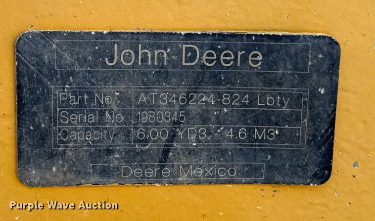 image for item ES5696 2014 John Deere 824K wheel loader