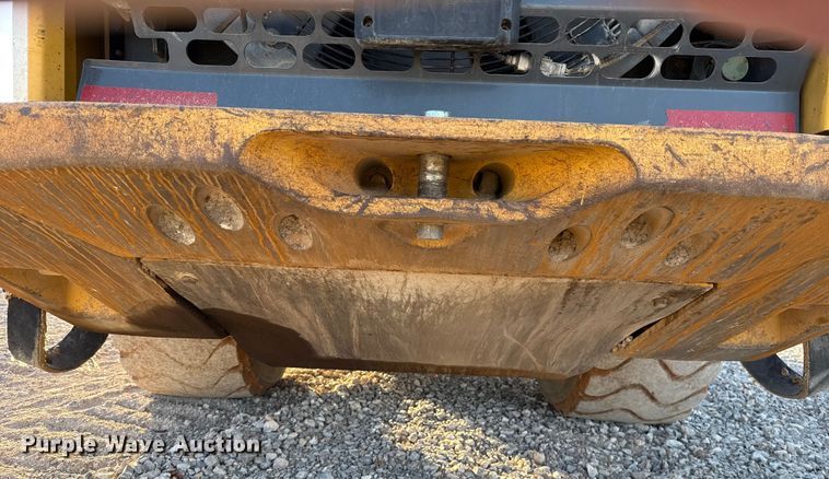 image for item ES5696 2014 John Deere 824K wheel loader