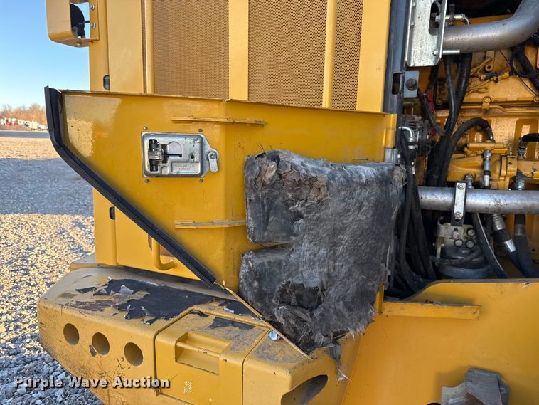 image for item ES5696 2014 John Deere 824K wheel loader