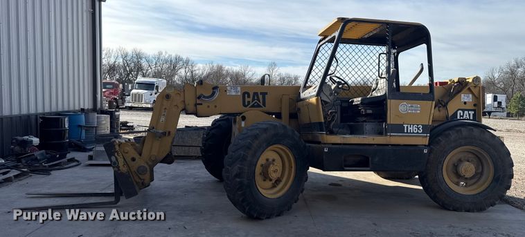 image for item ES5709 1997 Caterpillar TH63 telehandler