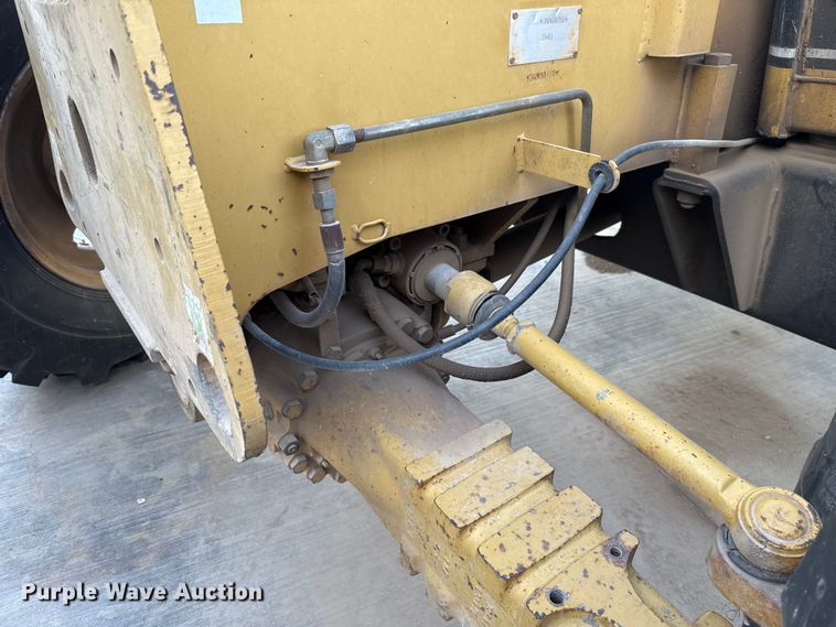 image for item ES5709 1997 Caterpillar TH63 telehandler