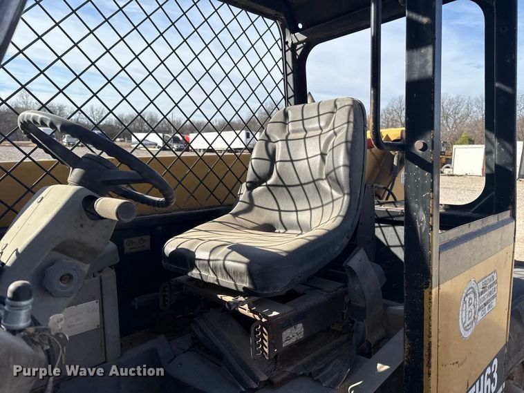 image for item ES5709 1997 Caterpillar TH63 telehandler