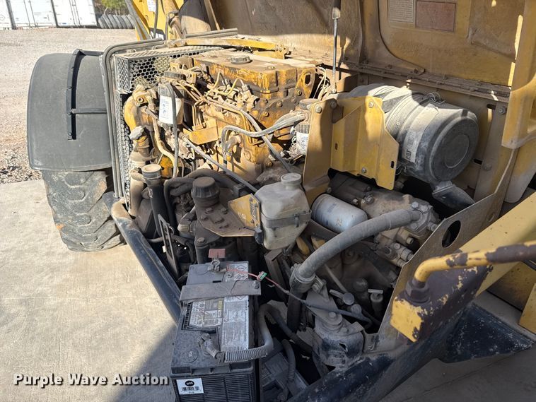 image for item ES5709 1997 Caterpillar TH63 telehandler
