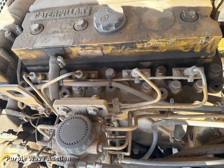 image for item ES5709 1997 Caterpillar TH63 telehandler