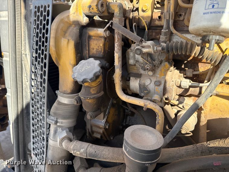 image for item ES5709 1997 Caterpillar TH63 telehandler