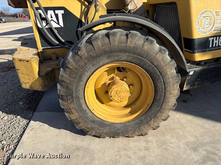 image for item ES5709 1997 Caterpillar TH63 telehandler
