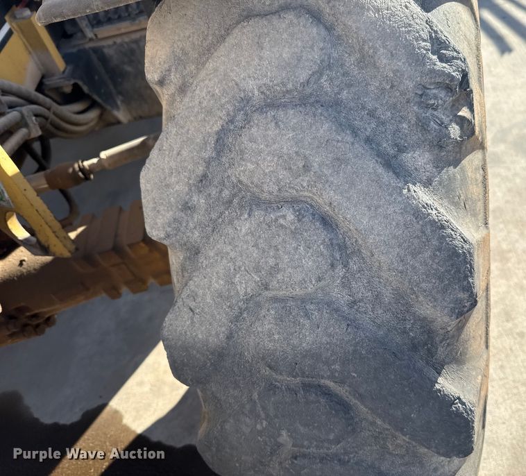 image for item ES5709 1997 Caterpillar TH63 telehandler