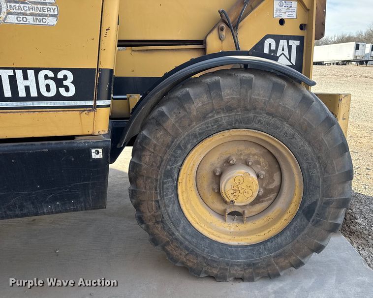 image for item ES5709 1997 Caterpillar TH63 telehandler