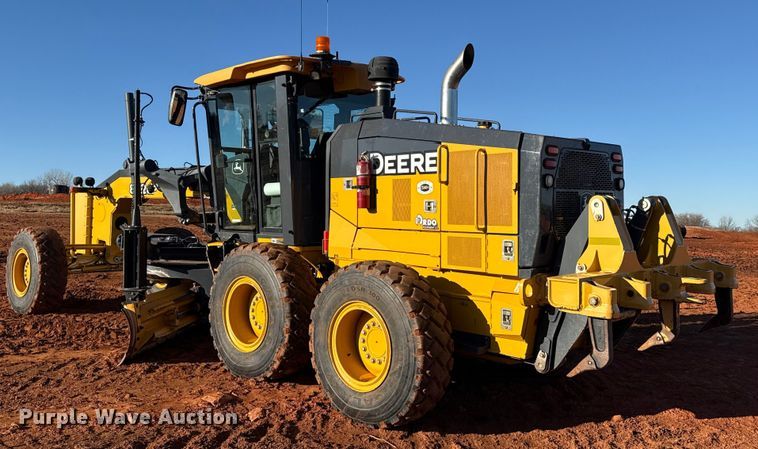 image for item ES5722 2019 John Deere 872GP motor grader