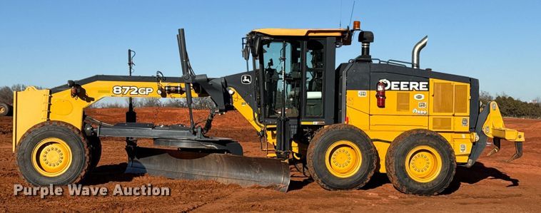 image for item ES5722 2019 John Deere 872GP motor grader