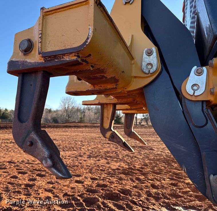 image for item ES5722 2019 John Deere 872GP motor grader