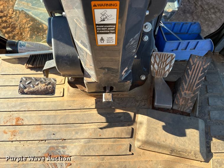 image for item ES5722 2019 John Deere 872GP motor grader