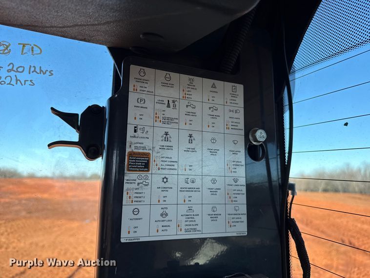 image for item ES5722 2019 John Deere 872GP motor grader