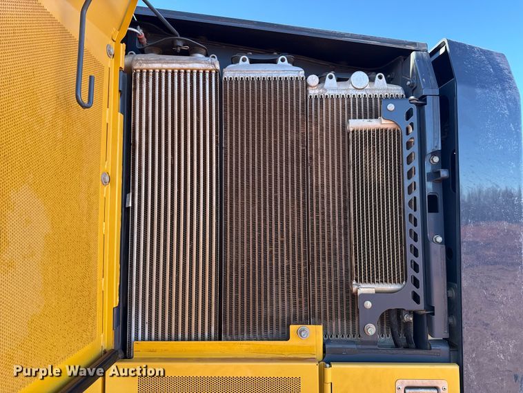 image for item ES5722 2019 John Deere 872GP motor grader