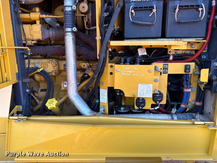 image for item ES5722 2019 John Deere 872GP motor grader