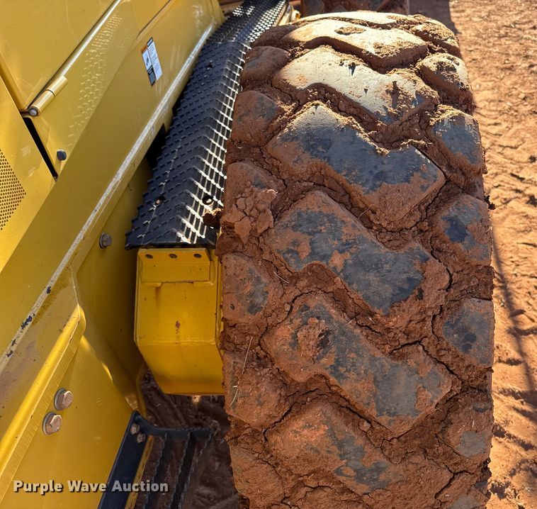 image for item ES5722 2019 John Deere 872GP motor grader