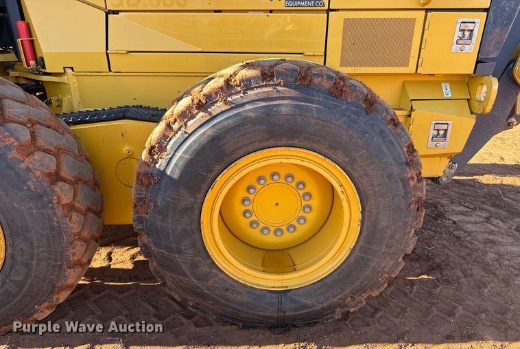 image for item ES5722 2019 John Deere 872GP motor grader