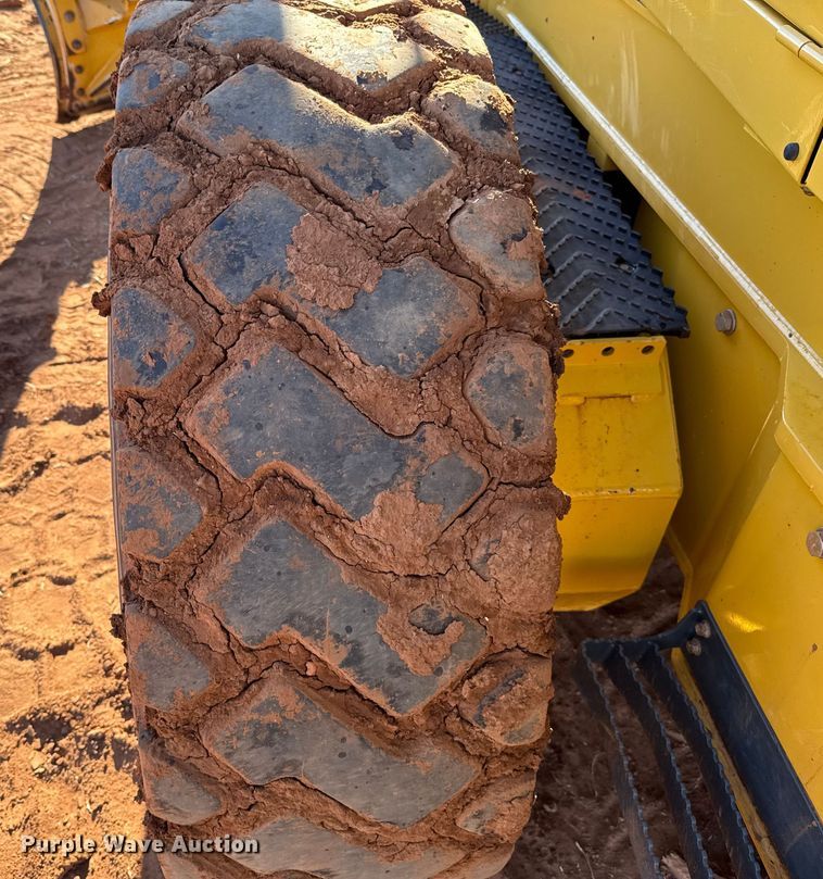 image for item ES5722 2019 John Deere 872GP motor grader