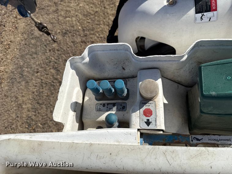 image for item ES5724 2019 Freightliner M2106 bucket truck