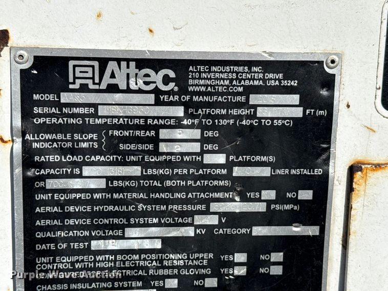 image for item ES5724 2019 Freightliner M2106 bucket truck