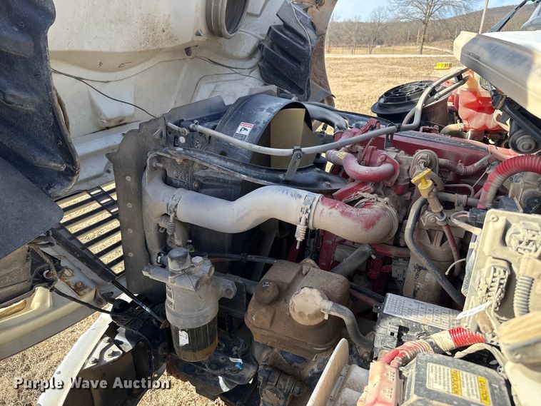 image for item ES5724 2019 Freightliner M2106 bucket truck