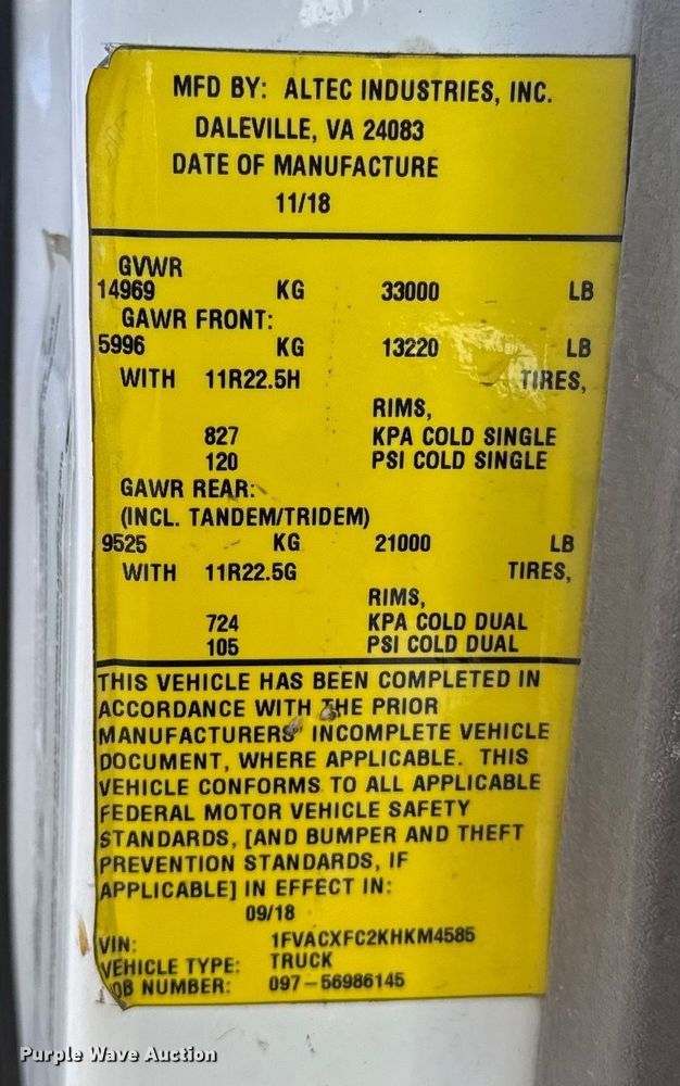 image for item ES5724 2019 Freightliner M2106 bucket truck