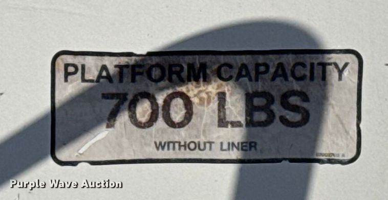 image for item ES5725 2019 International 4300  bucket truck