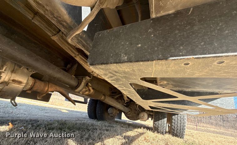 image for item ES5725 2019 International 4300  bucket truck