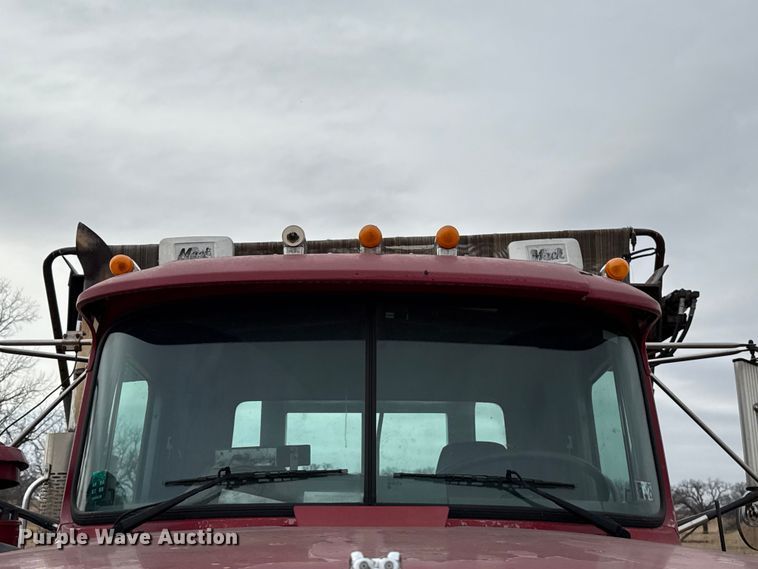 image for item ES5741 2002 Mack RD688S roll-off container truck