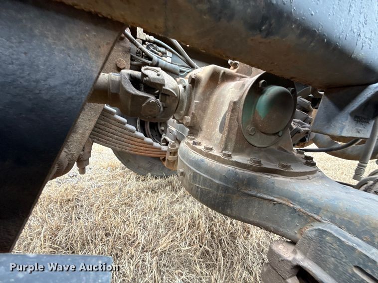 image for item ES5741 2002 Mack RD688S roll-off container truck