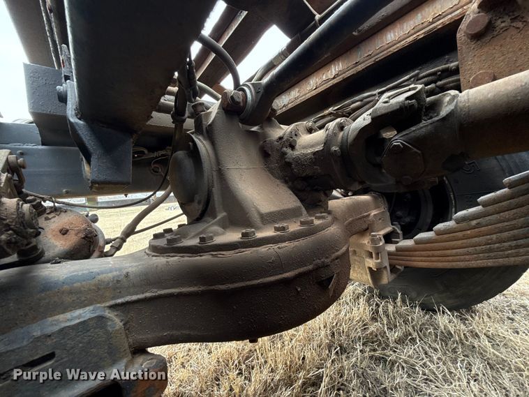 image for item ES5741 2002 Mack RD688S roll-off container truck