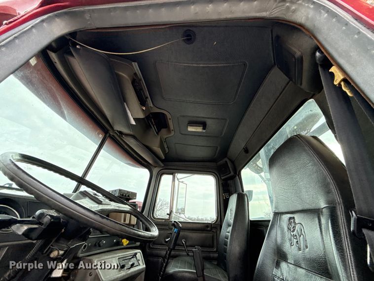 image for item ES5741 2002 Mack RD688S roll-off container truck