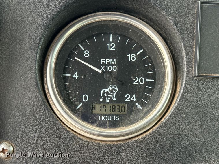 image for item ES5741 2002 Mack RD688S roll-off container truck