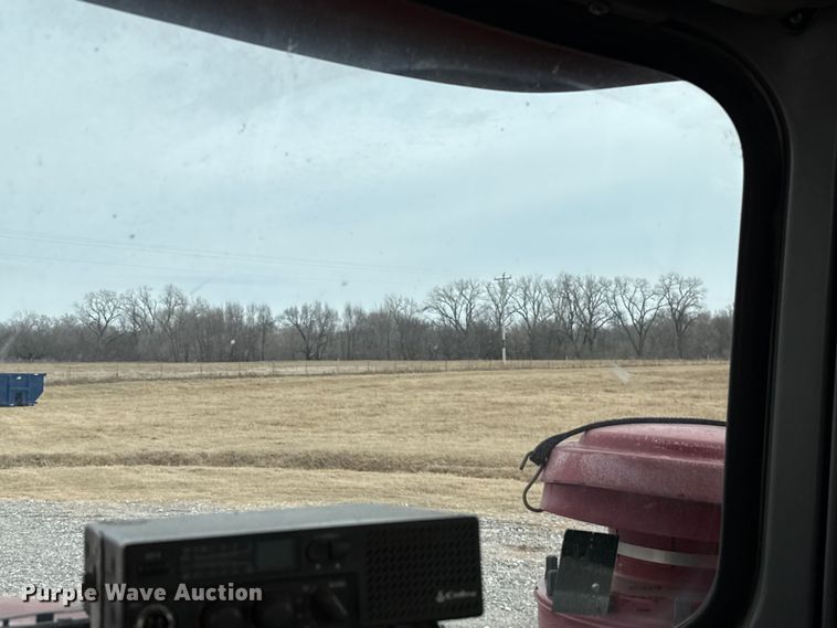 image for item ES5741 2002 Mack RD688S roll-off container truck