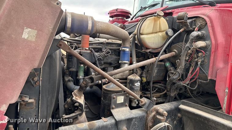 image for item ES5741 2002 Mack RD688S roll-off container truck