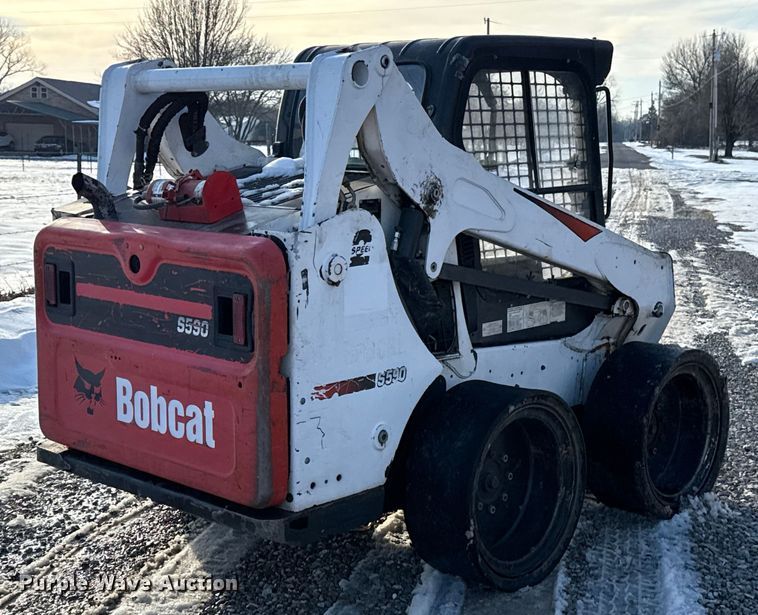image for item ES5748 2015 Bobcat S590 skid steer loader