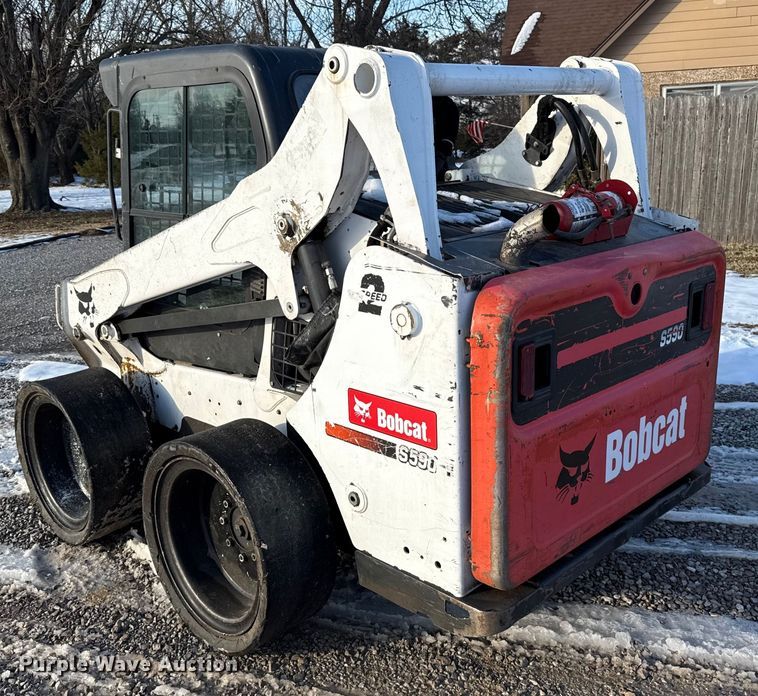 image for item ES5748 2015 Bobcat S590 skid steer loader