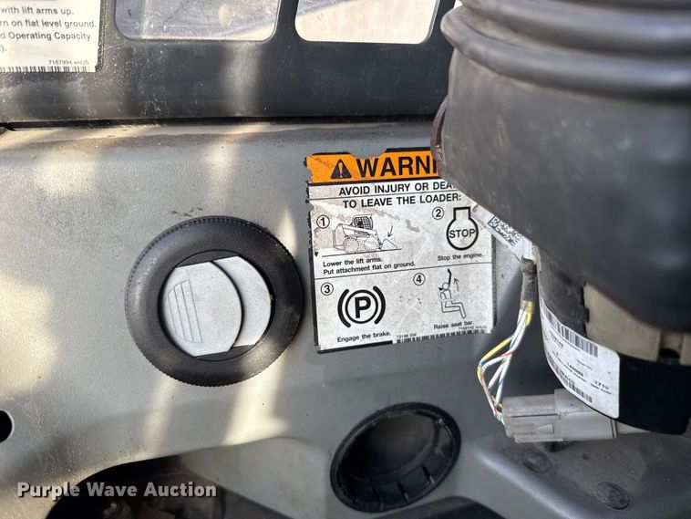 image for item ES5748 2015 Bobcat S590 skid steer loader