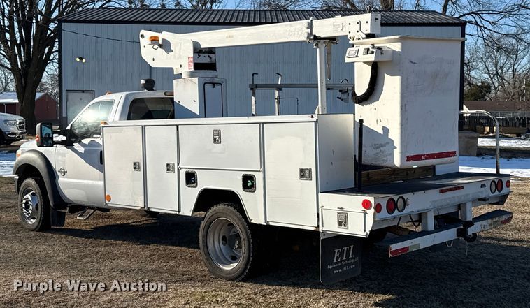 image for item ES5759 2011 Ford F450 Super Duty bucket truck