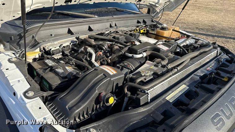 image for item ES5759 2011 Ford F450 Super Duty bucket truck