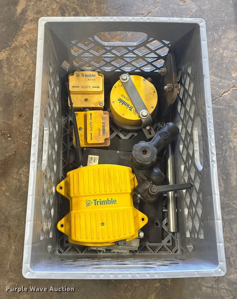 image for item ES5762 Trimble grade control system